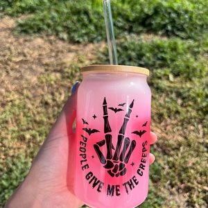 13oz red color changing Halloween cup!